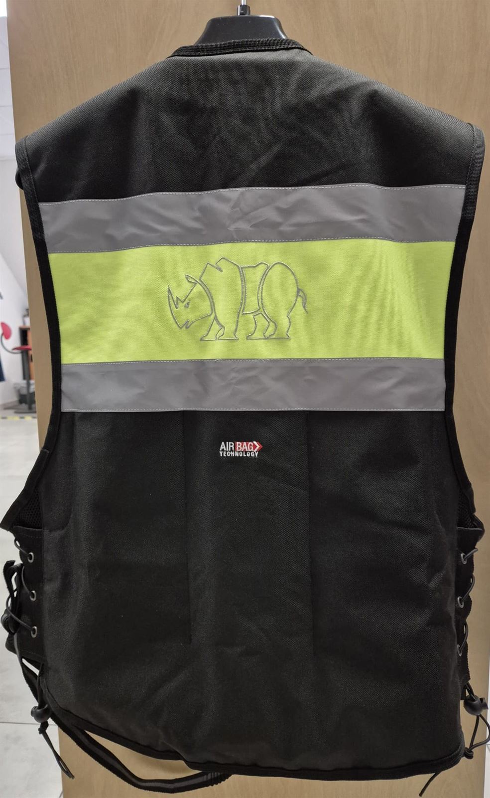 CHALECO AIR-BAG ROCK TOOL MIRAGE NEGRO TALLA M - Imagen 2
