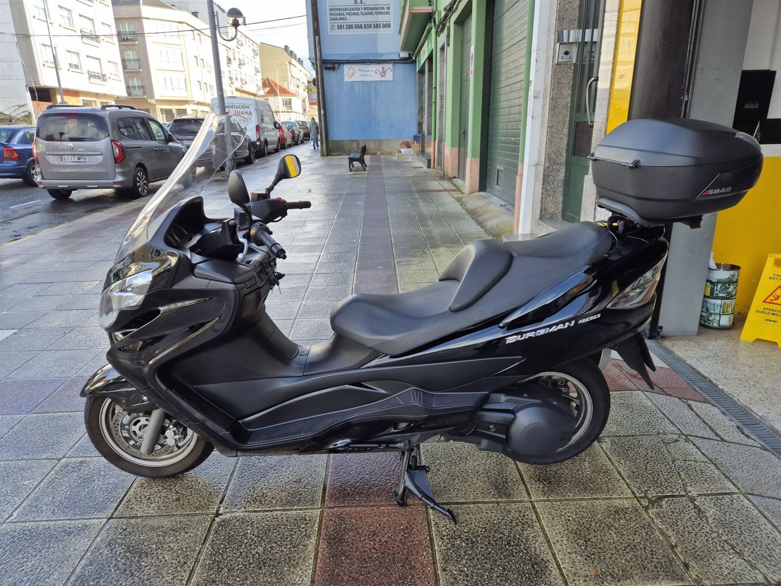 SUZUKI BURGMAN 400 - Imagen 1