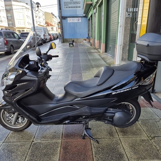 SUZUKI BURGMAN 400 - Imagen 1