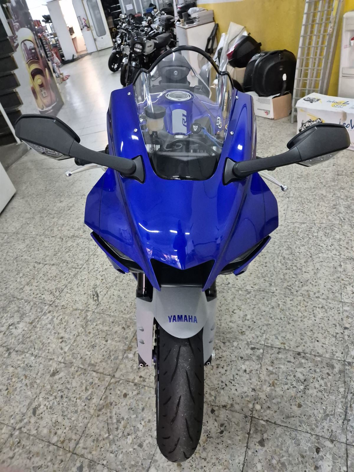 YAMAHA YZF-R1 - Imagen 2